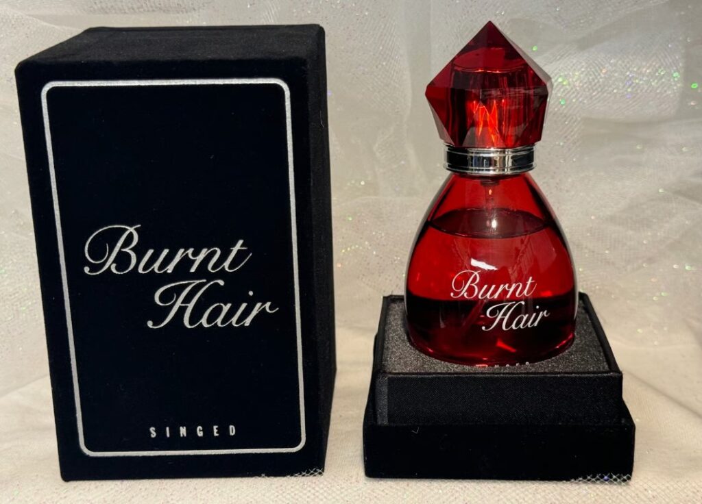 Духи с ароматом  «Сгоревших волос»… логично же. Продажи на 1м.$ за 4 дня.