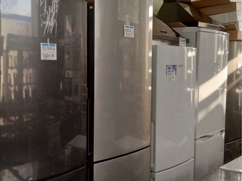 Холодильники от 1220 руб